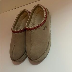 UGG Tasman Tan Suede Slippers with Red Trim